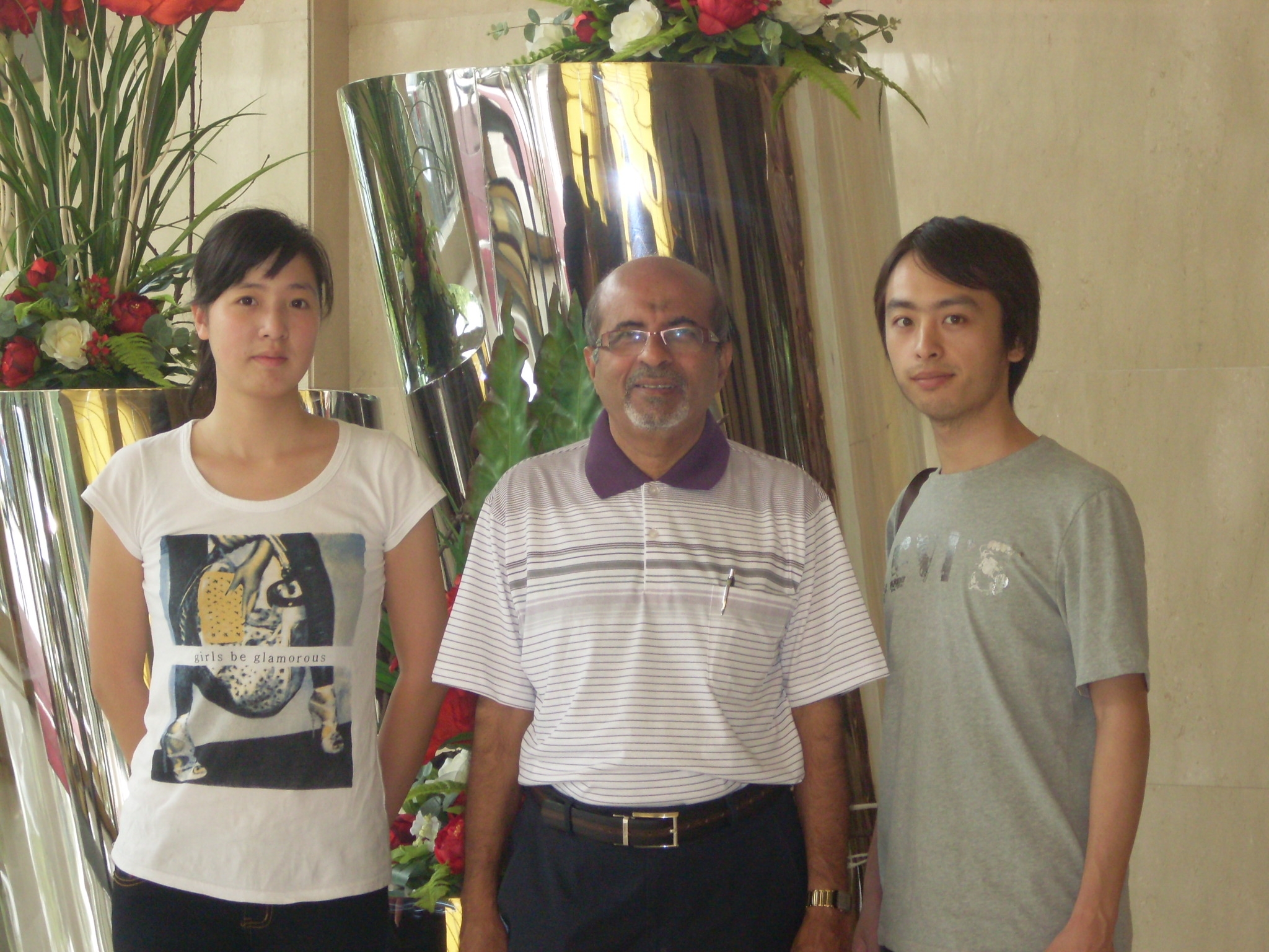Sunnyland team with a customer